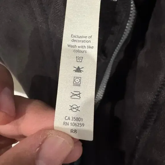 Lululemon Black Funnel Neck Full Zip Jacket Size 4 - Picture 7 of 10